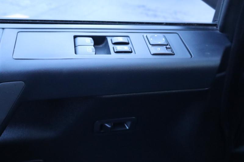 Nissan Titan S King Cab 2WD 2013