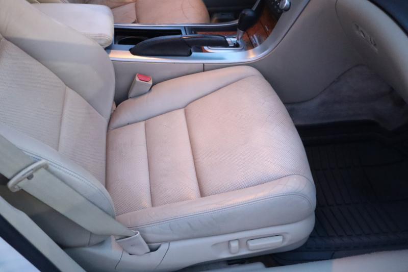 Acura TL 5-Speed AT 2006