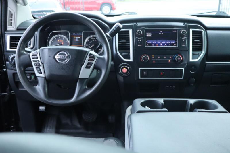 Nissan Titan S Crew Cab 2WD 2019