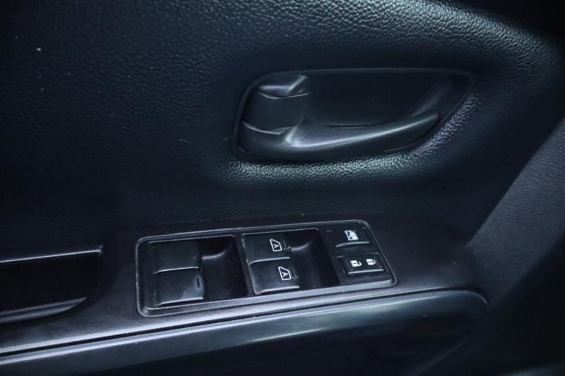 Nissan Titan S Crew Cab 2WD 2019