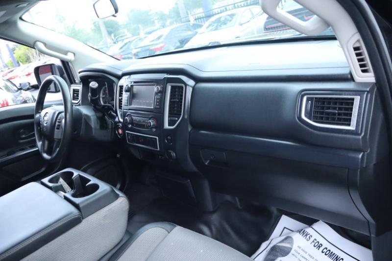Nissan Titan S Crew Cab 2WD 2019