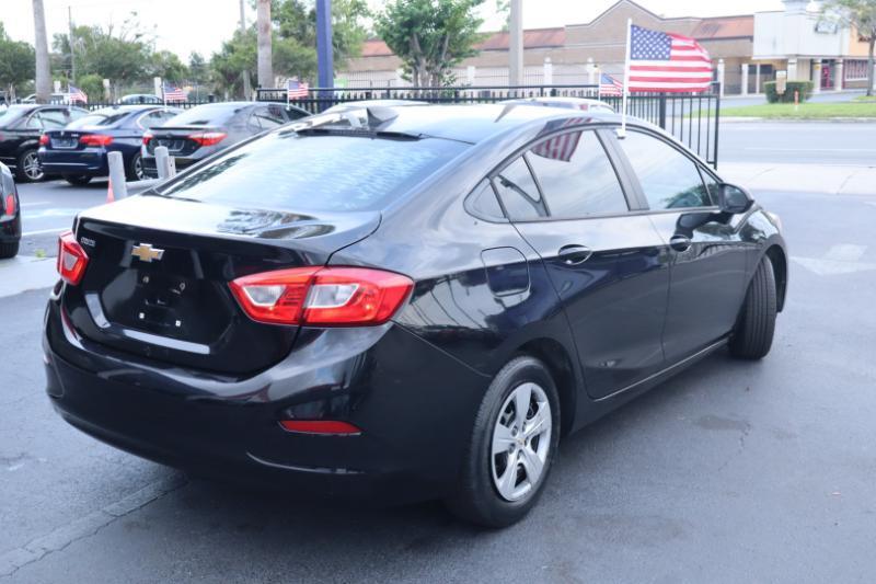 Chevrolet Cruze LS Auto 2017