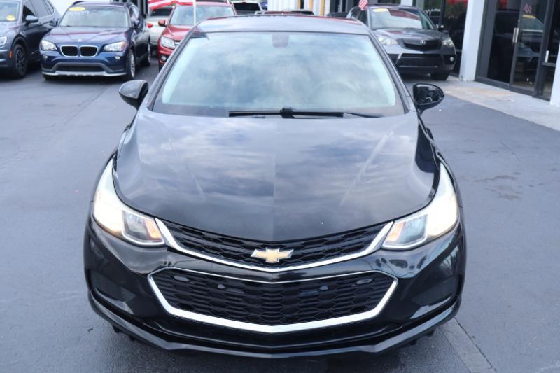 Chevrolet Cruze LS Auto 2017