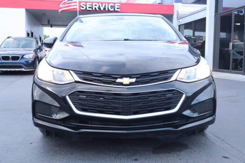 Chevrolet Cruze LS Auto 2017