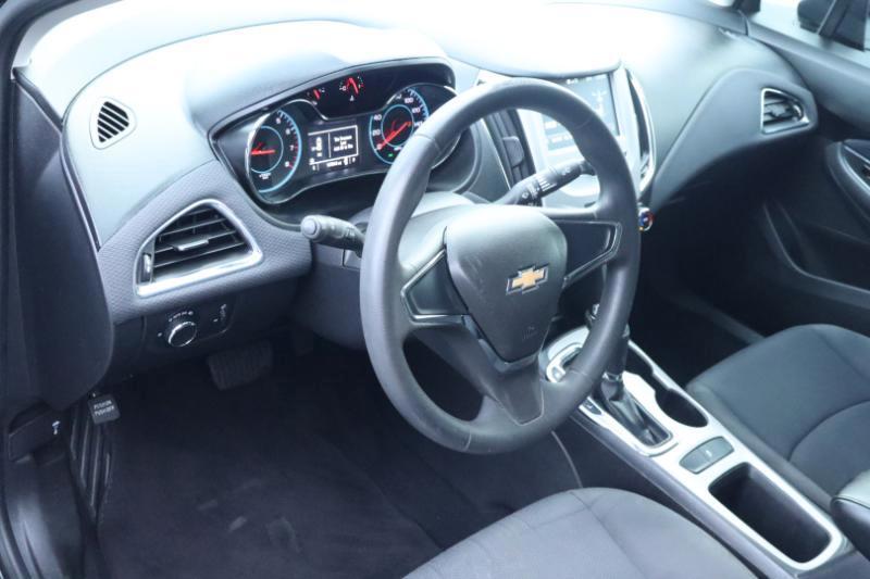Chevrolet Cruze LS Auto 2017