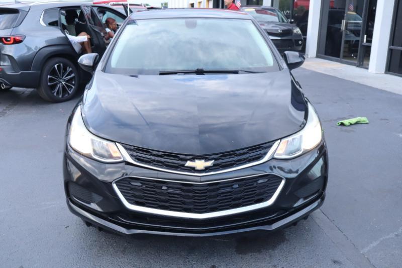 Chevrolet Cruze LS Auto 2017