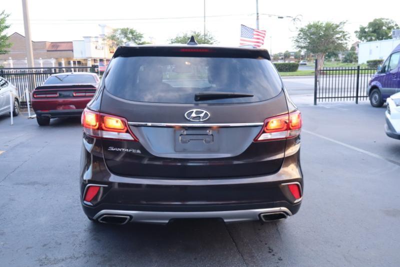 Hyundai Santa Fe SE FWD 2017