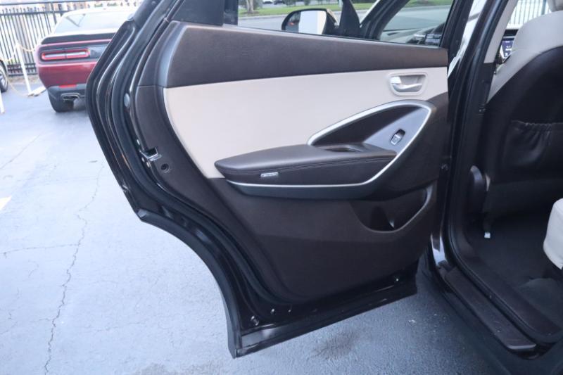 Hyundai Santa Fe SE FWD 2017