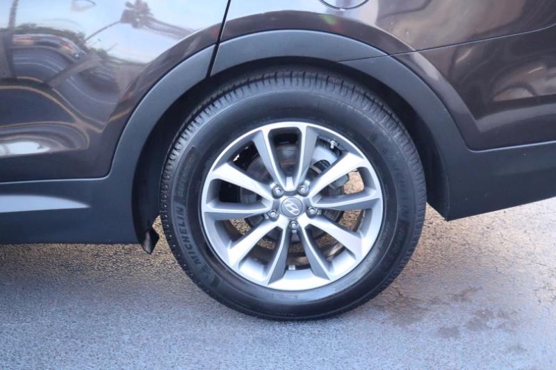Hyundai Santa Fe SE FWD 2017