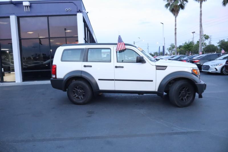 Dodge Nitro SXT 2WD 2008