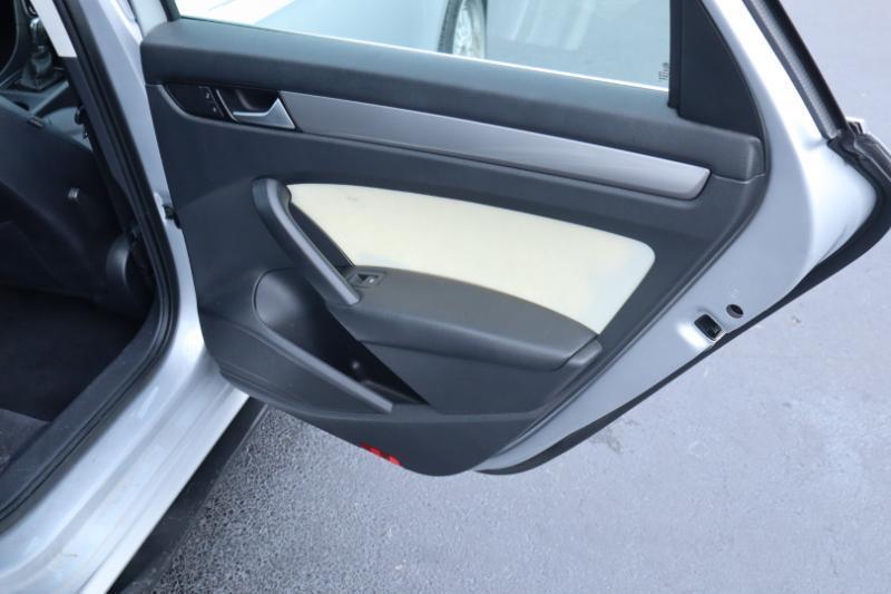 Volkswagen Passat Sport PZEV 5M 2015
