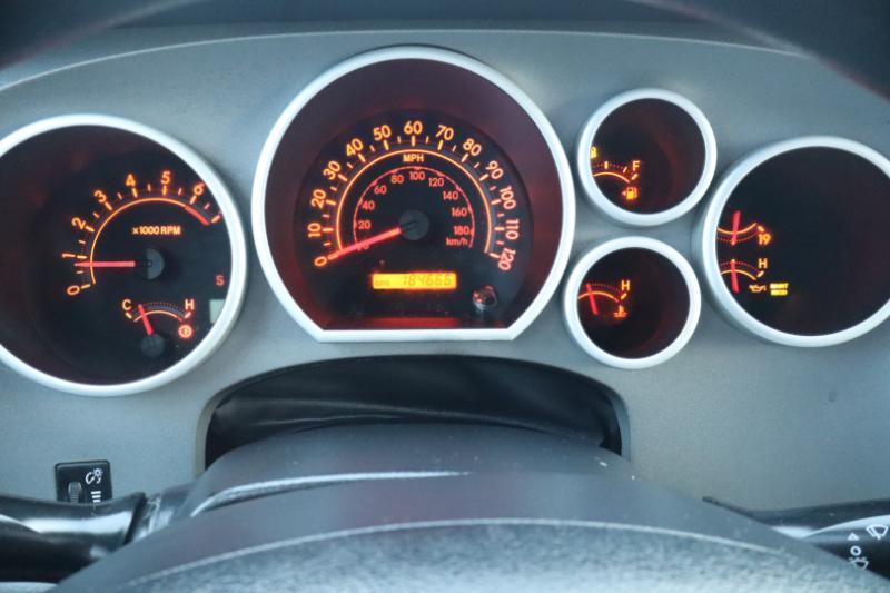 Toyota Tundra Tundra-Grade CrewMax 5.7L 2WD 2012