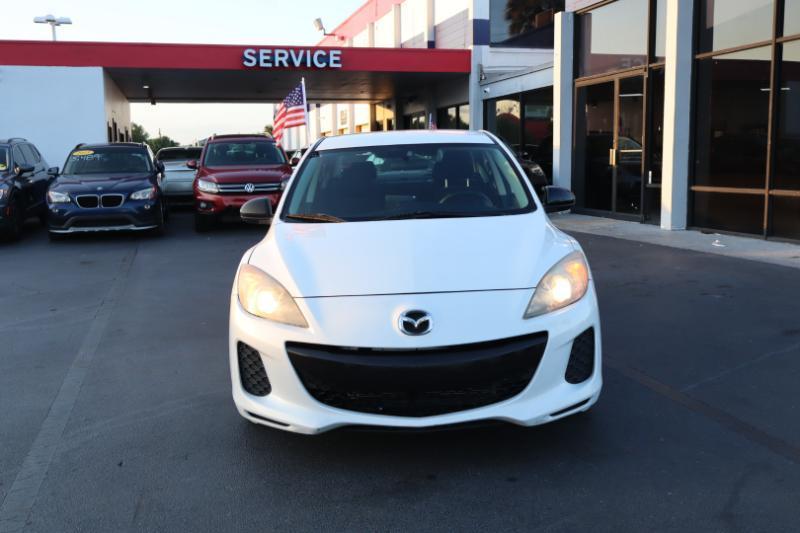 Mazda MAZDA3 i SV AT 4-Door 2013