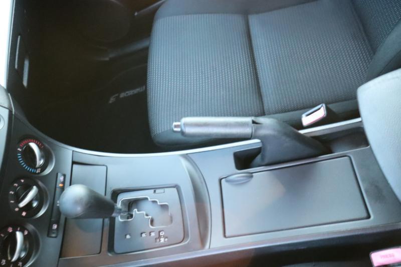 Mazda MAZDA3 i SV AT 4-Door 2013