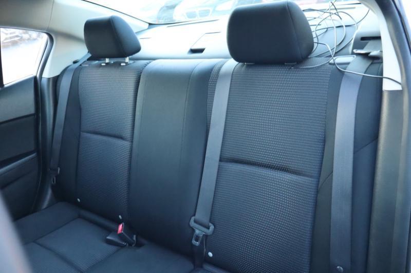 Mazda MAZDA3 i SV AT 4-Door 2013