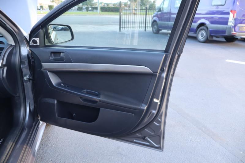 Mitsubishi Lancer DE 2009