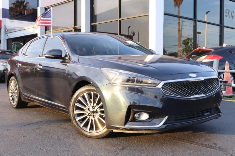 Kia Cadenza Premium 2017