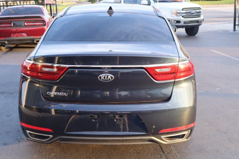 Kia Cadenza Premium 2017