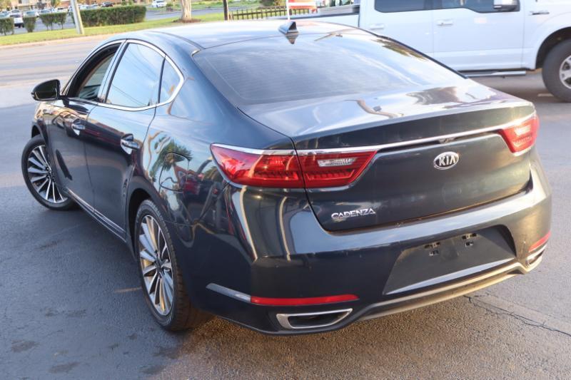 Kia Cadenza Premium 2017