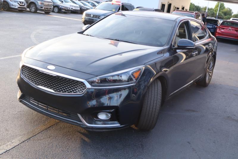 Kia Cadenza Premium 2017