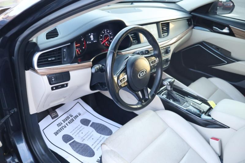 Kia Cadenza Premium 2017