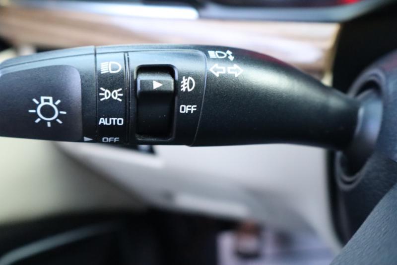 Kia Cadenza Premium 2017