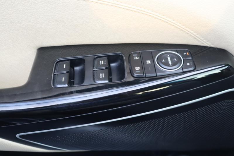 Kia Cadenza Premium 2017