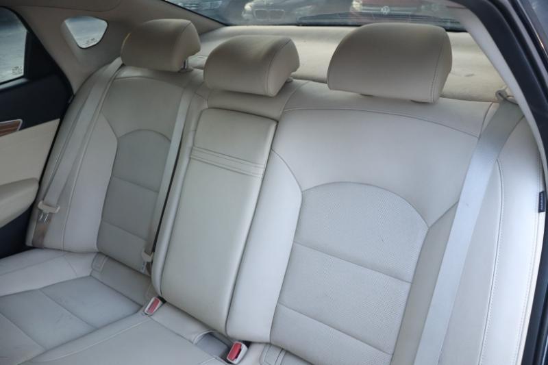 Kia Cadenza Premium 2017