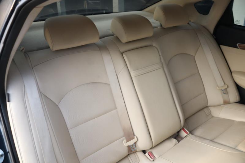 Kia Cadenza Premium 2017