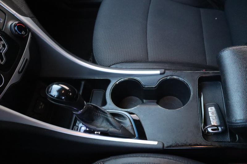 Hyundai Sonata Limited Auto 2012