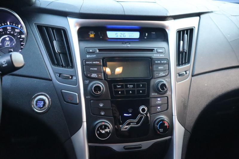 Hyundai Sonata Limited Auto 2012