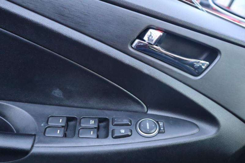 Hyundai Sonata Limited Auto 2012