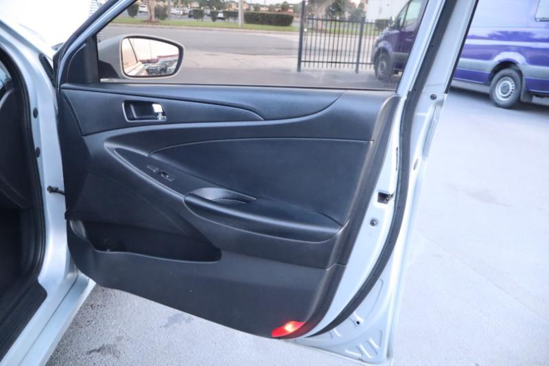Hyundai Sonata Limited Auto 2012