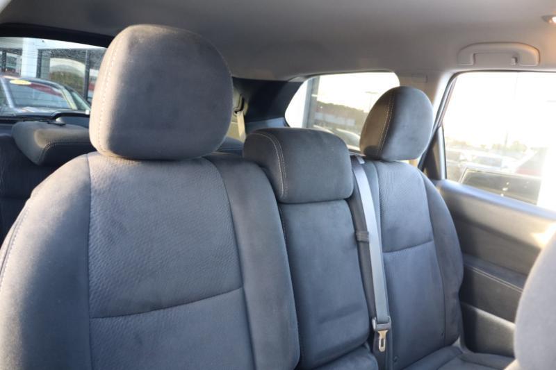 Nissan Pathfinder SV 4WD 2015