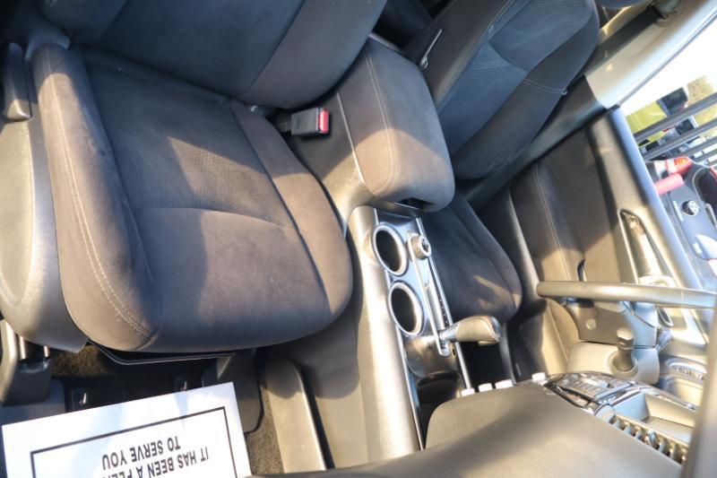 Nissan Pathfinder SV 4WD 2015