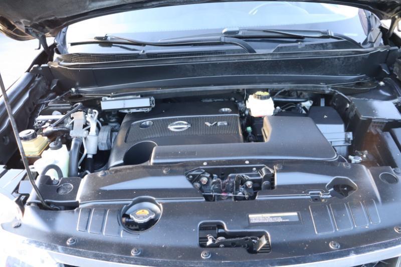 Nissan Pathfinder SV 4WD 2015