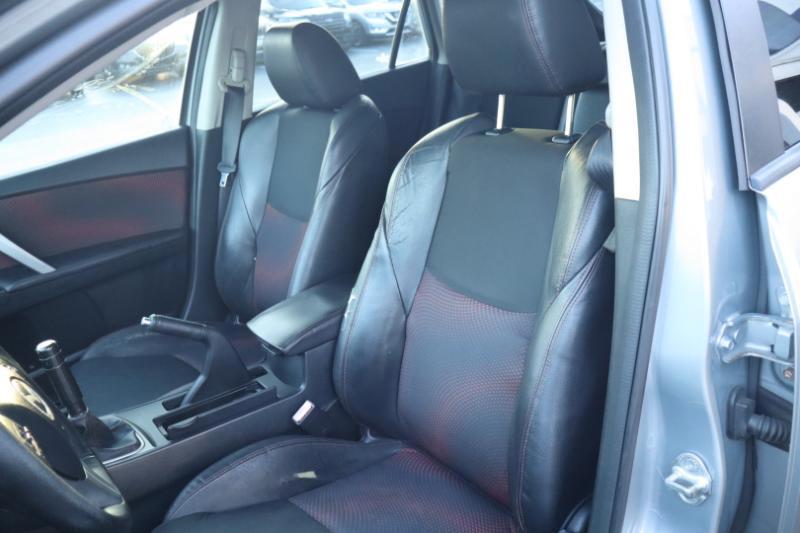 Mazda MAZDA3 s Touring 5-Door 2012