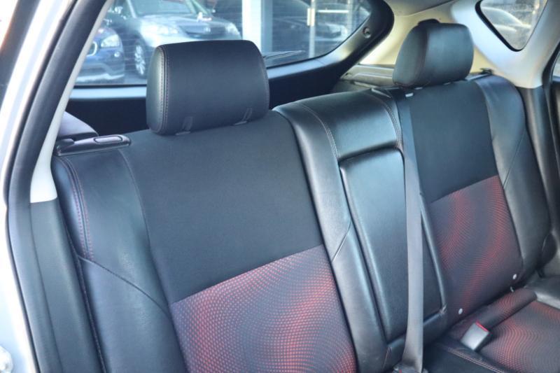 Mazda MAZDA3 s Touring 5-Door 2012