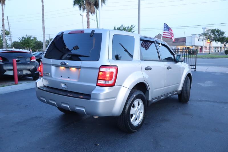 Ford Escape XLS 4WD AT 2010