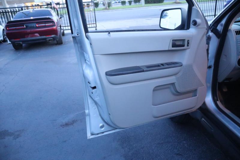 Ford Escape XLS 4WD AT 2010