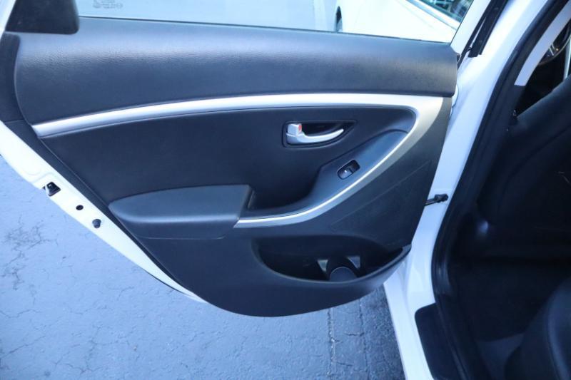 Hyundai Elantra GT A/T 2015