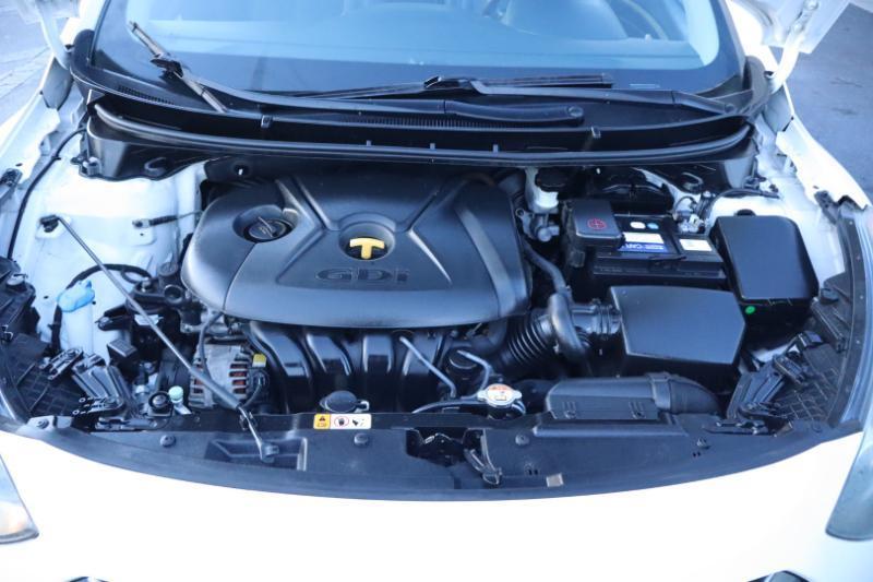 Hyundai Elantra GT A/T 2015
