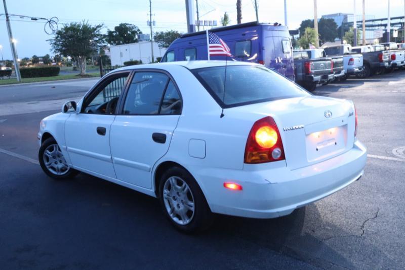 Hyundai Accent GLS 4-Door 2005