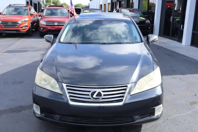 Lexus ES 350 Sedan 2011