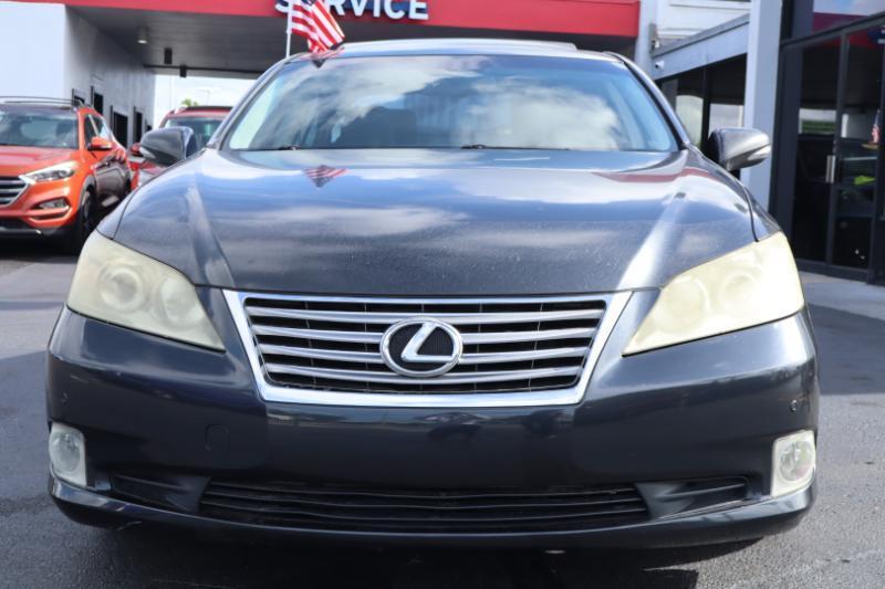 Lexus ES 350 Sedan 2011