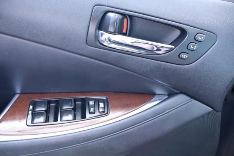 Lexus ES 350 Sedan 2011