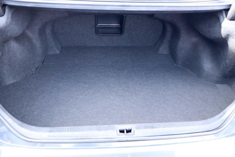 Lexus ES 350 Sedan 2011