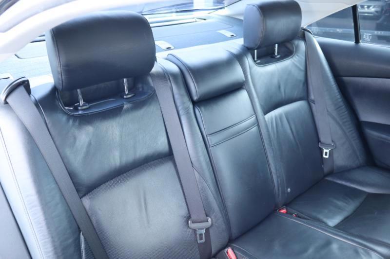Lexus ES 350 Sedan 2011
