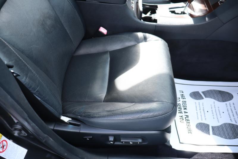 Lexus ES 350 Sedan 2011