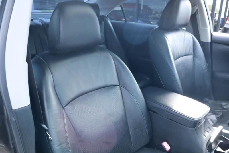 Lexus ES 350 Sedan 2011